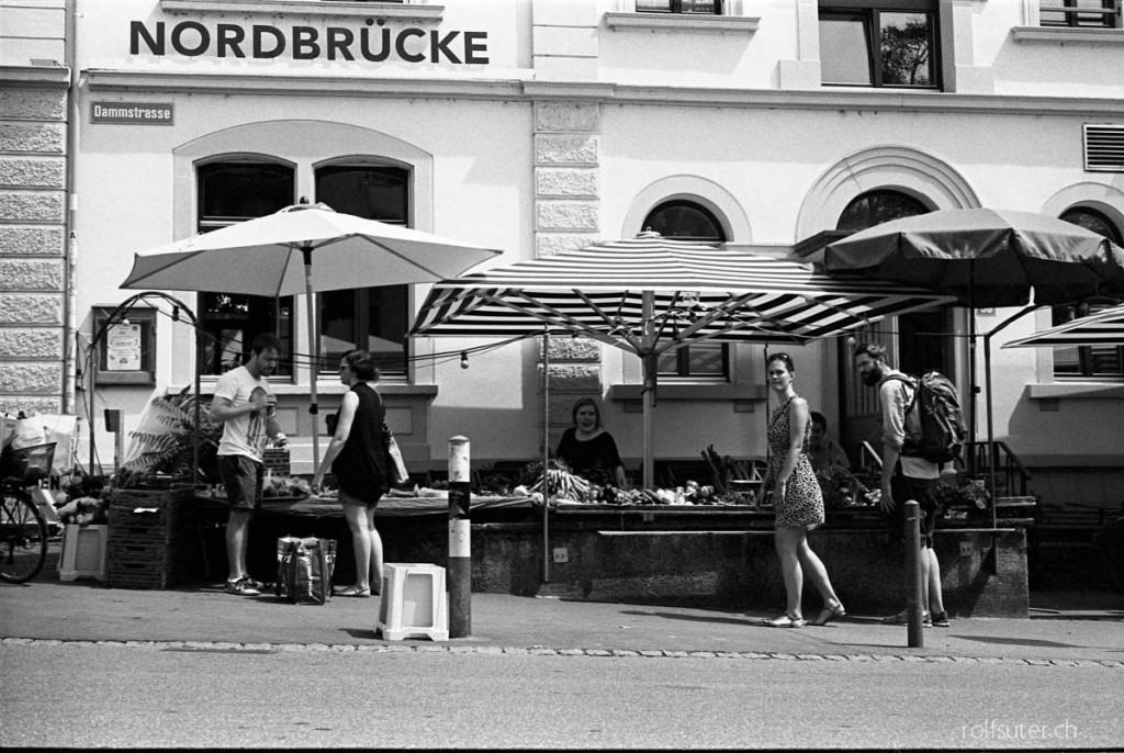 Market at Nordbrücke in Zürich Wipkingen